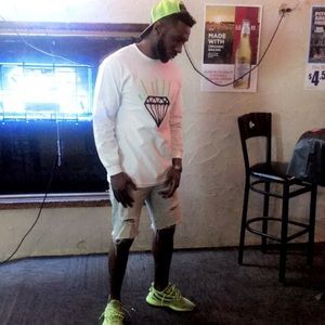 Meet your Posher, Lawrence